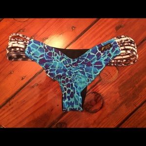 Savage Swim Haven bottom size L